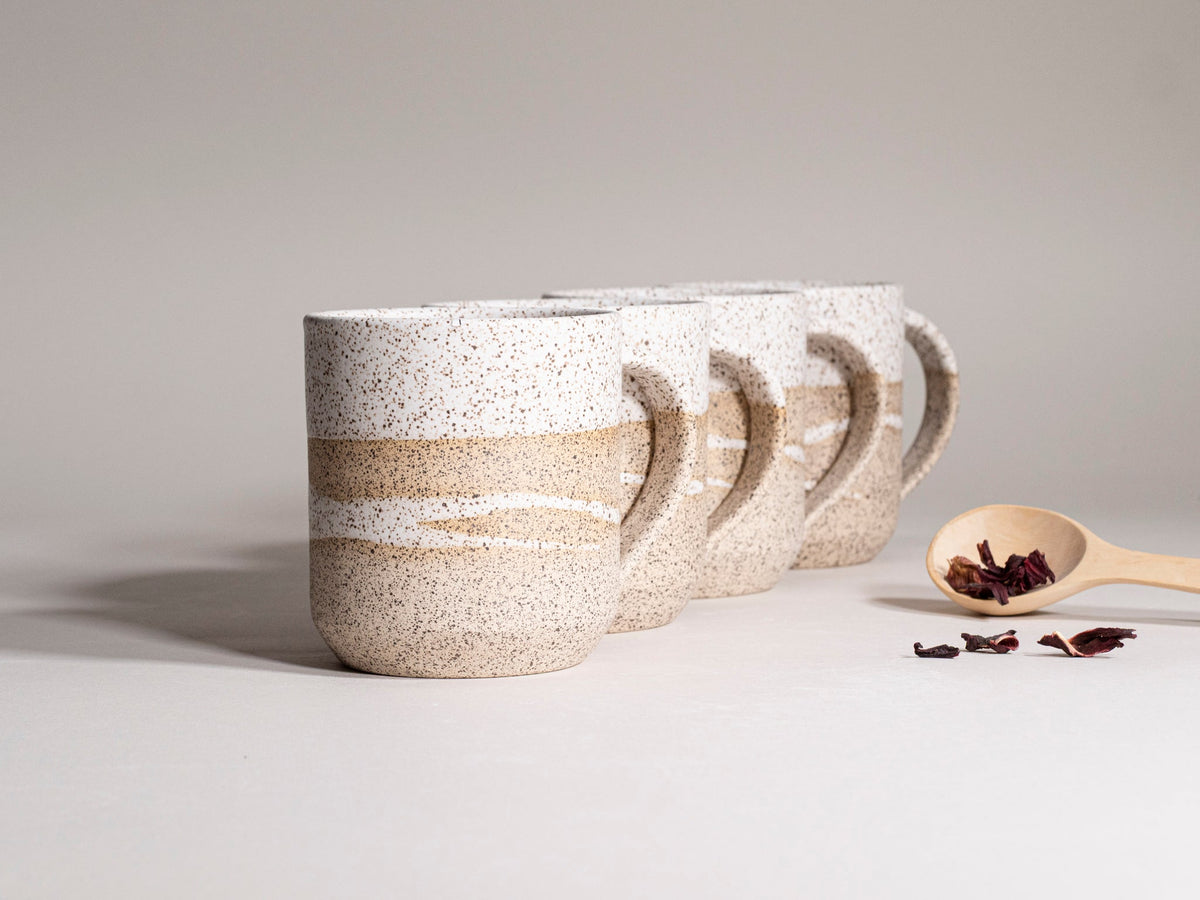 Ceramic Coffee Tea Mug Speckled White w/Trailing 14 oz Stoneware