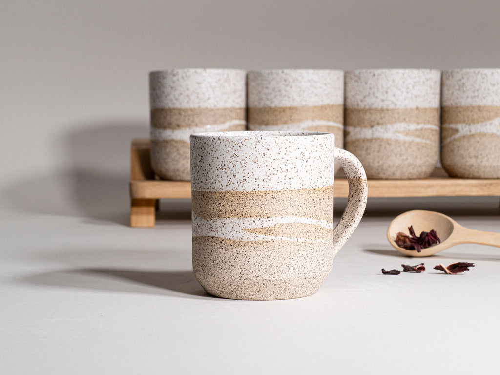 Ceramic Coffee Tea Mug Speckled White w/Trailing 14 oz Stoneware