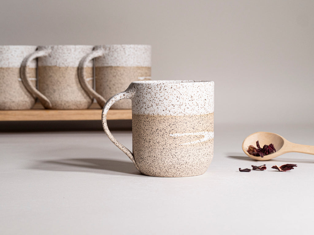 Ceramic Coffee Tea Mug Speckled White w/Trailing 14 oz Stoneware